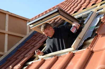 Pose de fenêtres de toit Velux à la Sône